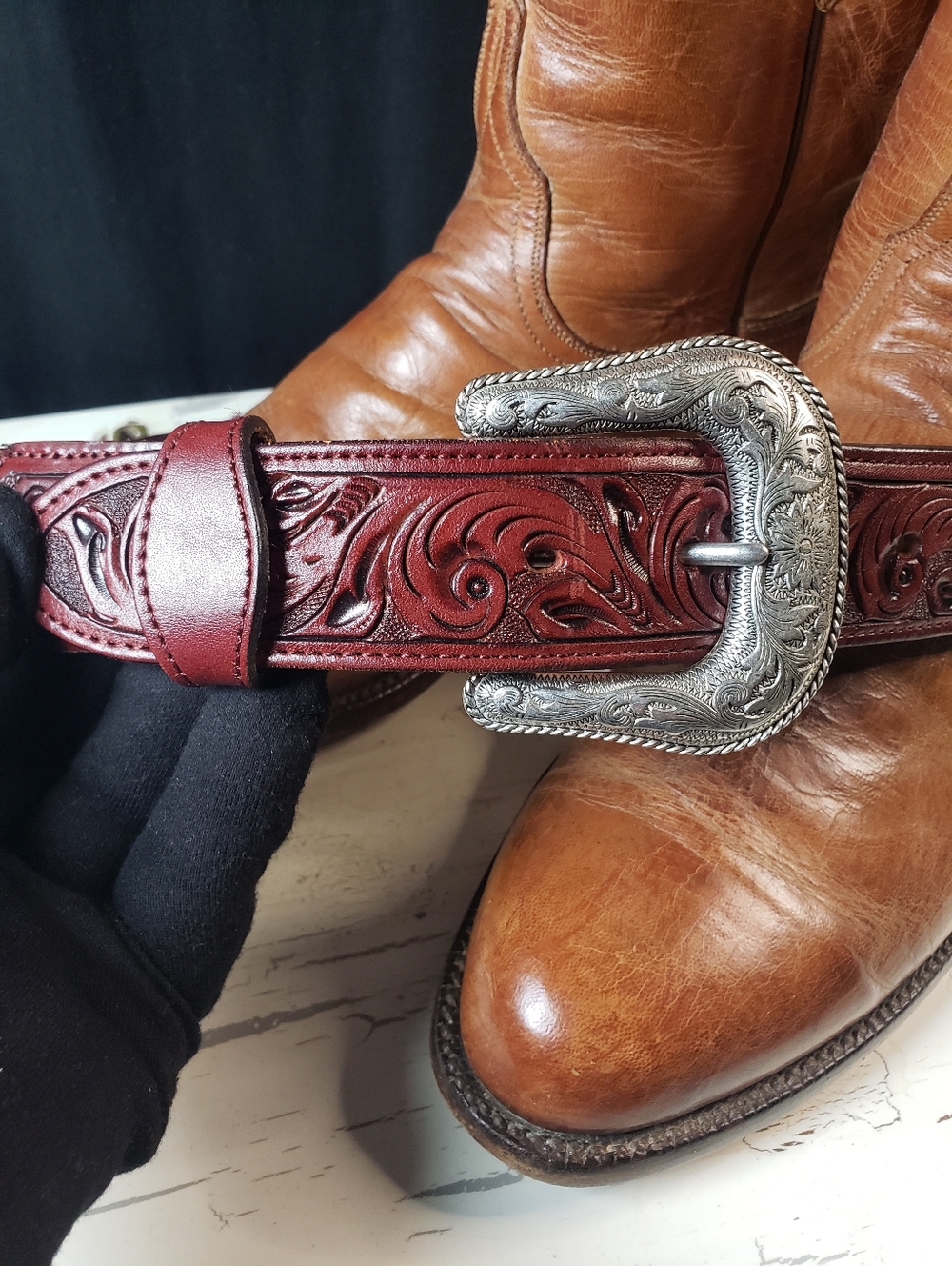 Nocona Hand-Tooled Cowboy Belt style A 542 in Deep Mahogany - size 36 - Picture 14 of 16